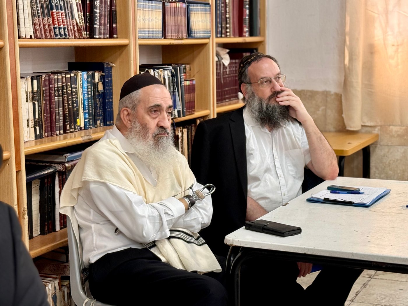 הגר"ק בר בביקור בישיבת 'תומכי תמימים ליובאוויטש' בקריות