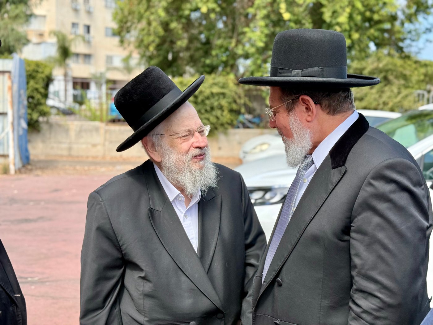 הגר"ק בר בביקור בישיבת 'תומכי תמימים ליובאוויטש' בקריות