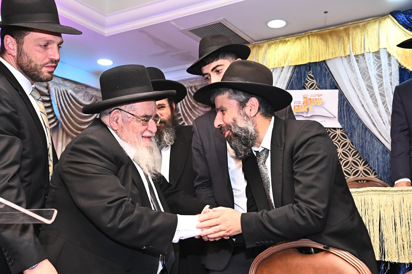 סיום מסכת גיטין בישיבת עטרת ראובן