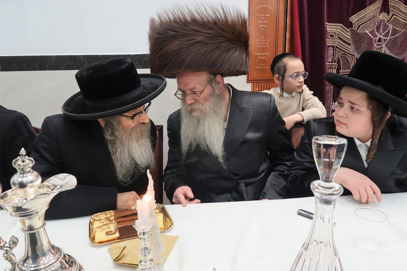 שמחת בר מצוה לבן זקוניו של האדמו"ר מלעלוב בראנוביץ