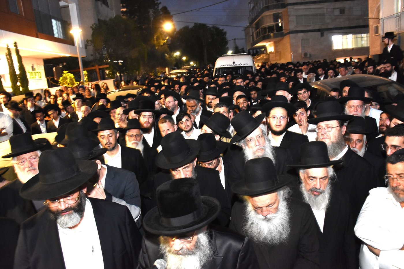 הלווית הקדוש הרב אלטר ישראל הכהן מצנר הי"ד