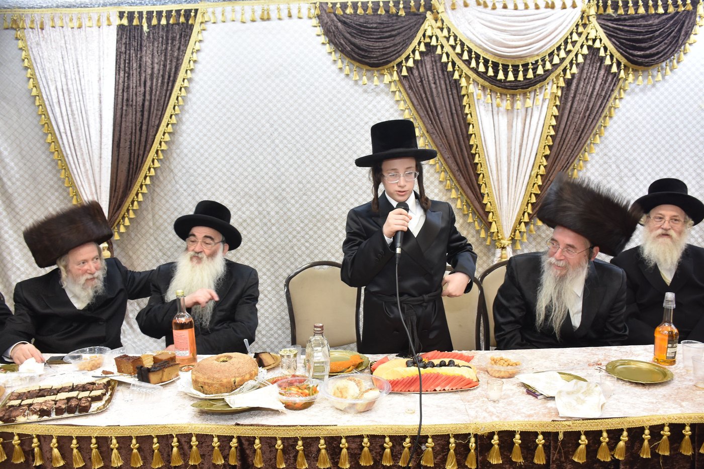 שמחת בר המצווה לנכד גאב"ד ערלוי בני ברק
