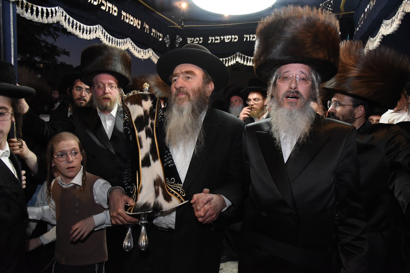 הכנסת ספר תורה לע"נ האברך הקדוש הרב אלתר שלמה לדרמן הי"ד