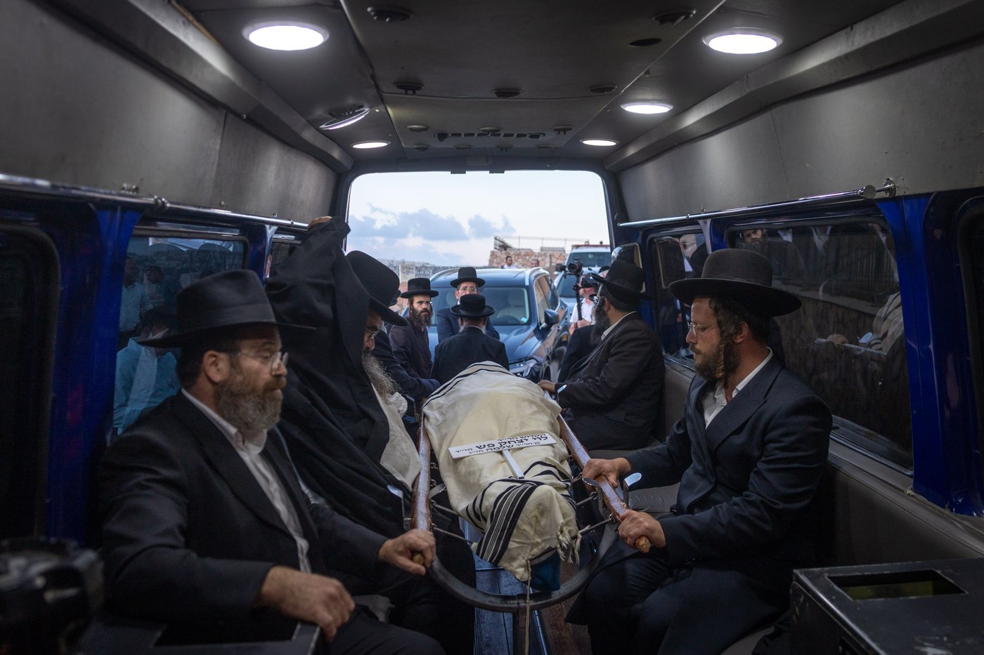 הלווית הקדוש הרב לוי יצחק פש הי"ד