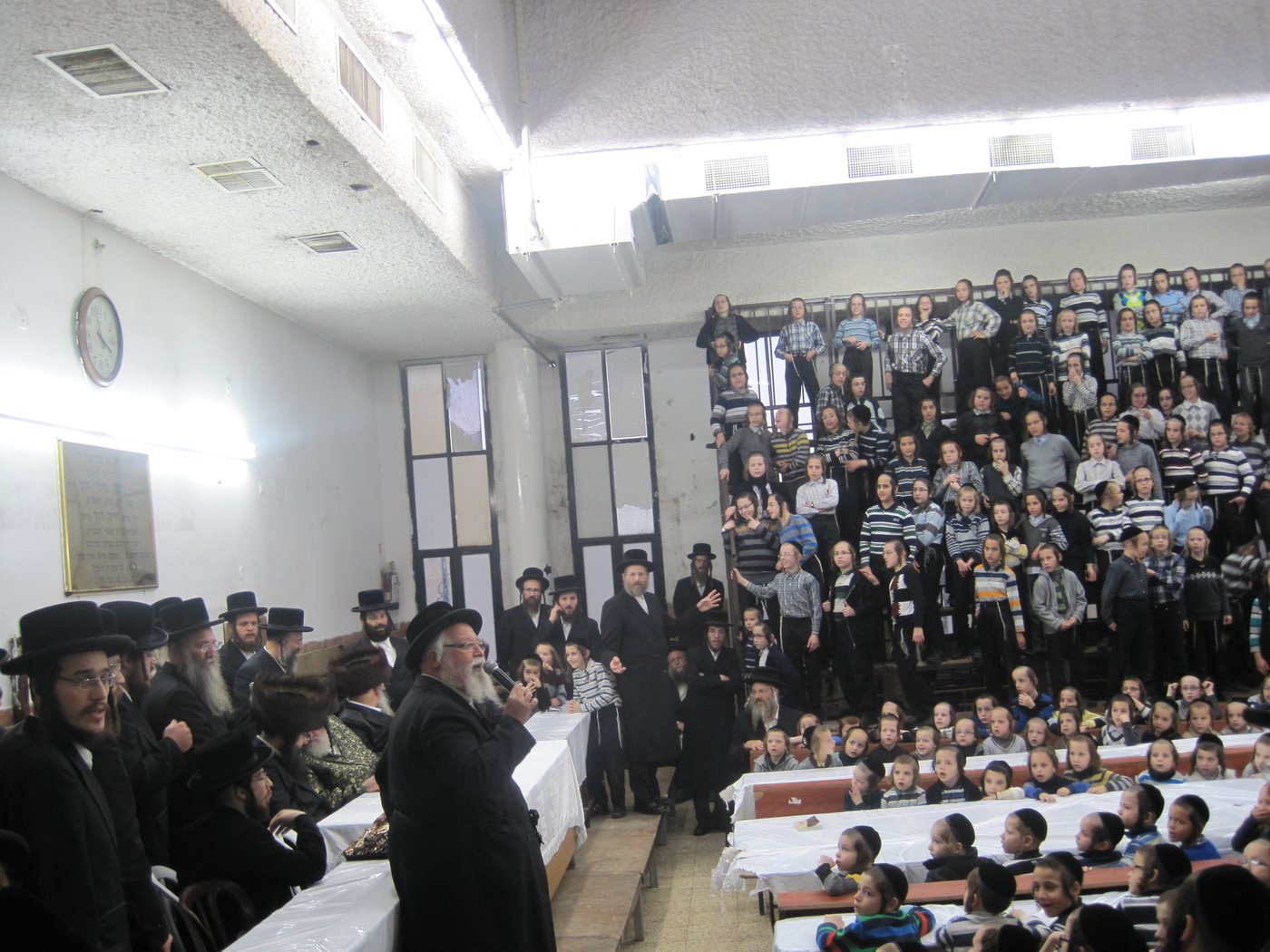 רבי אברהם נח וייסמן ז"ל, בקרישמליינע לנכד האדמו"ר מויז'ניץ