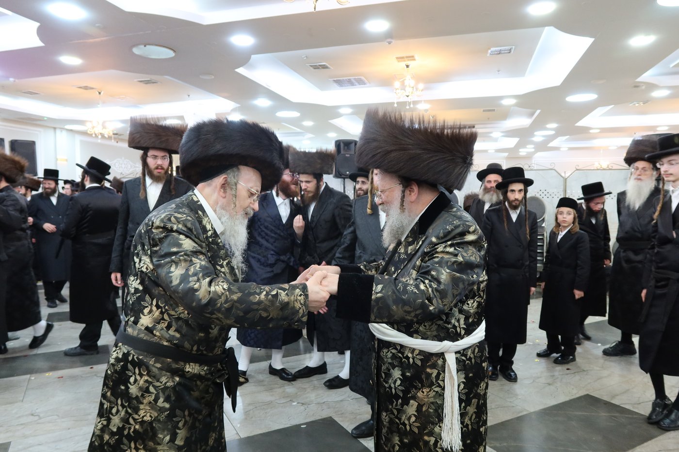 שמחת נישואי נכד האדמו"ר מנאדבורנה באניא