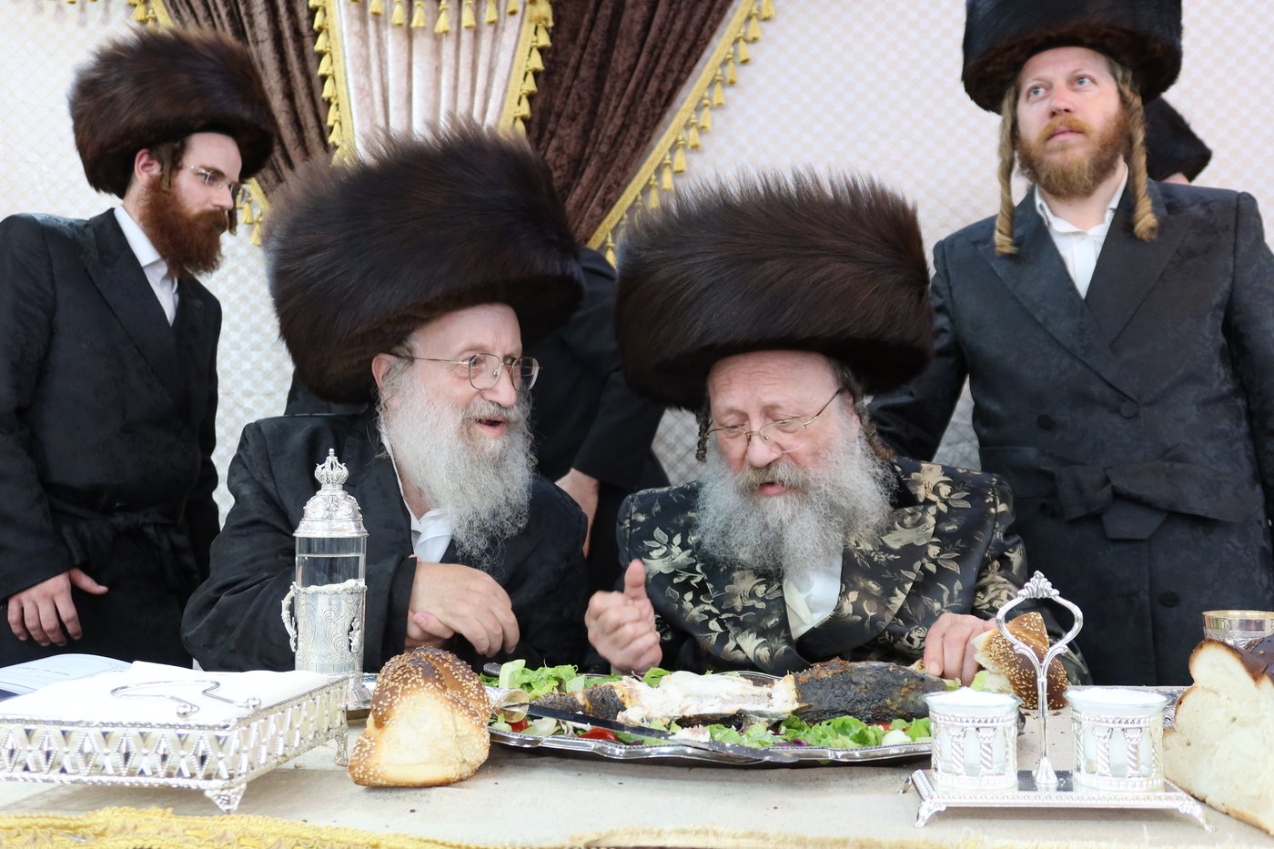 שמחת נישואי נכד האדמו"ר מנאדבורנה באניא