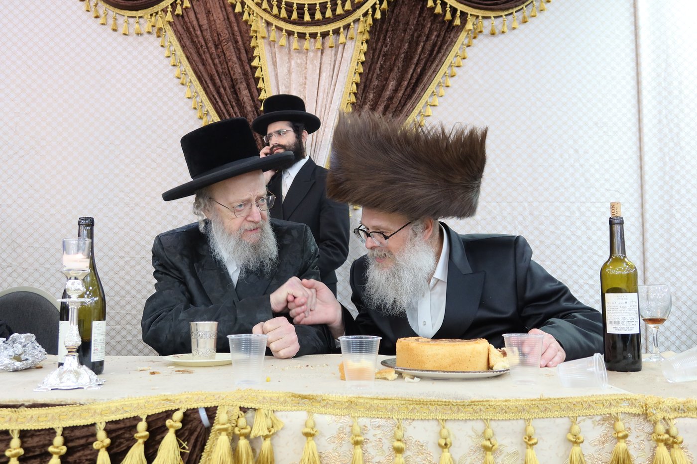 שמחת נישואי נכד האדמו"ר מנאדבורנה באניא