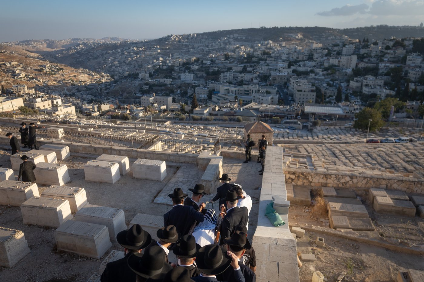 הלווית הרב מרדכי שטיינצג הי"ד שנרצח בפיגוע בצומת רמות