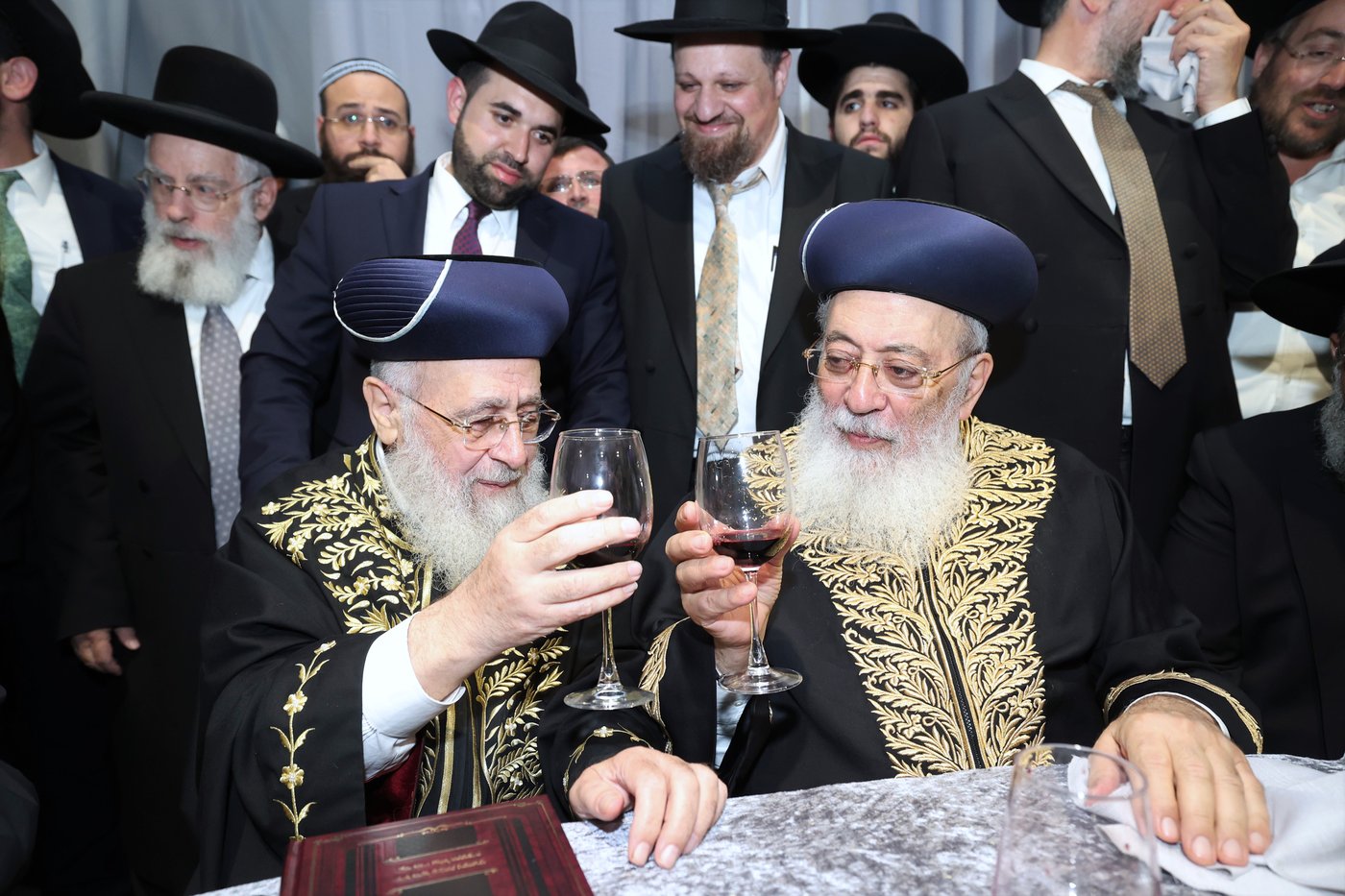 שמחת נישואי נכדתם של הראשל"צ הגרש"מ עמאר, והגרב"צ מוצפי 