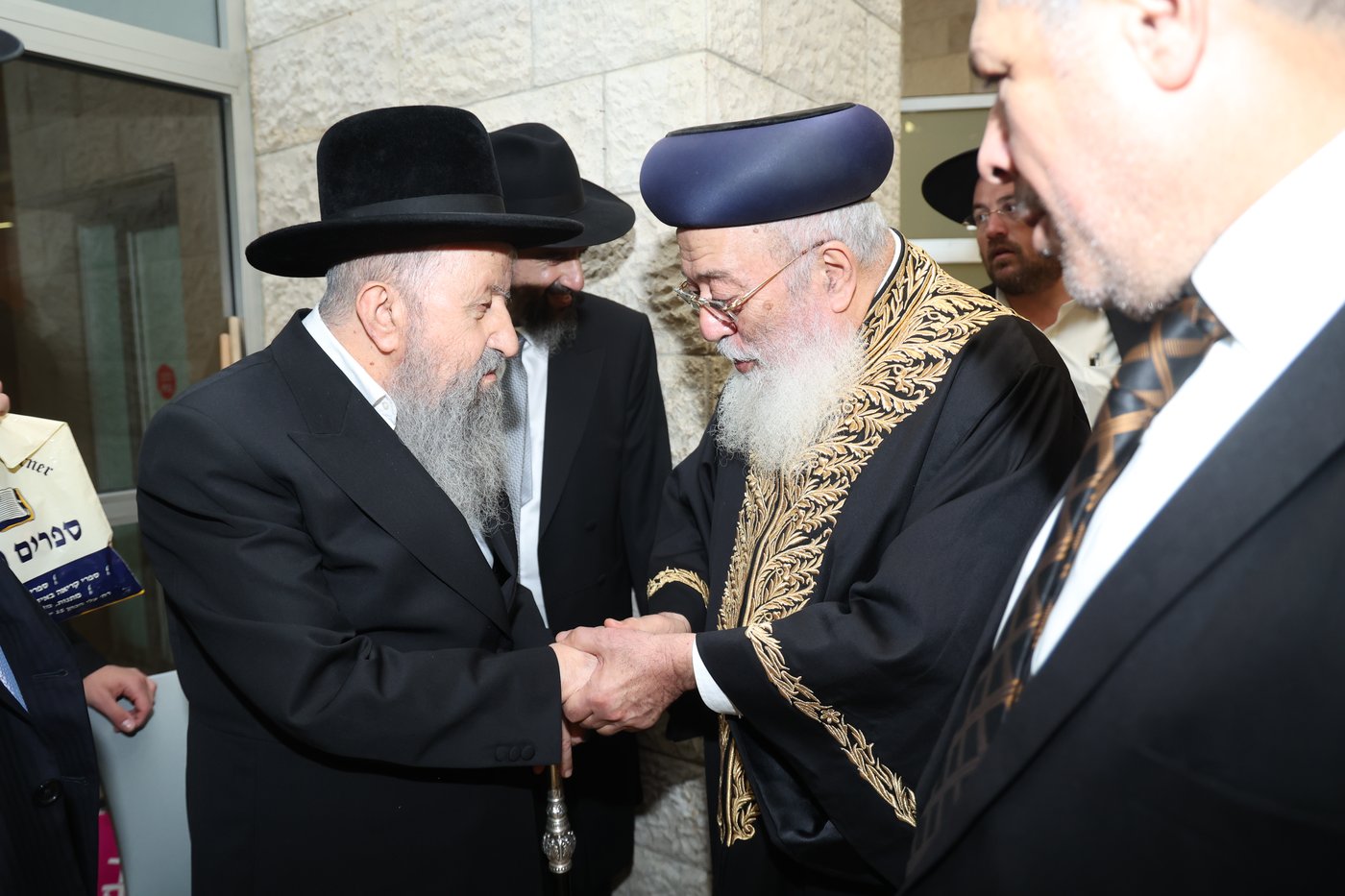 שמחת נישואי נכדתם של הראשל"צ הגרש"מ עמאר, והגרב"צ מוצפי 