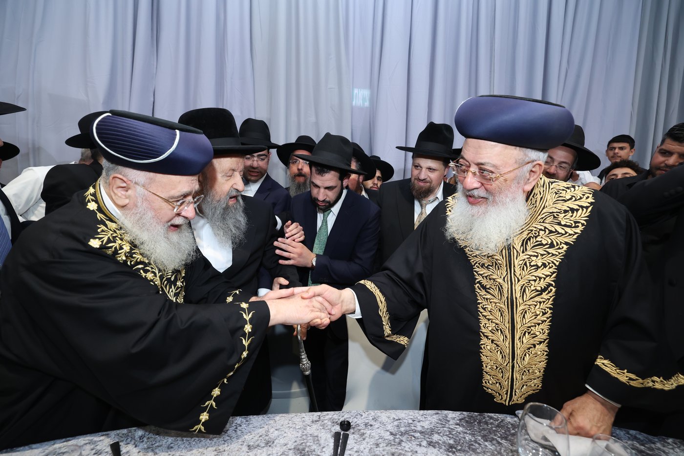 שמחת נישואי נכדתם של הראשל"צ הגרש"מ עמאר, והגרב"צ מוצפי 