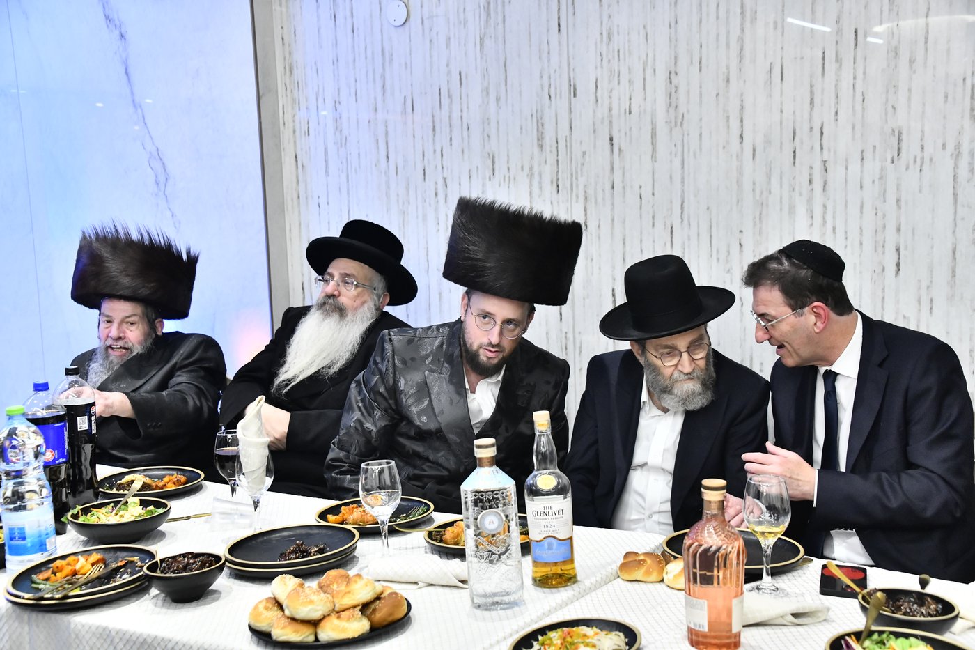 שמחת אירוסי בת איש התקשורת ישראל כהן