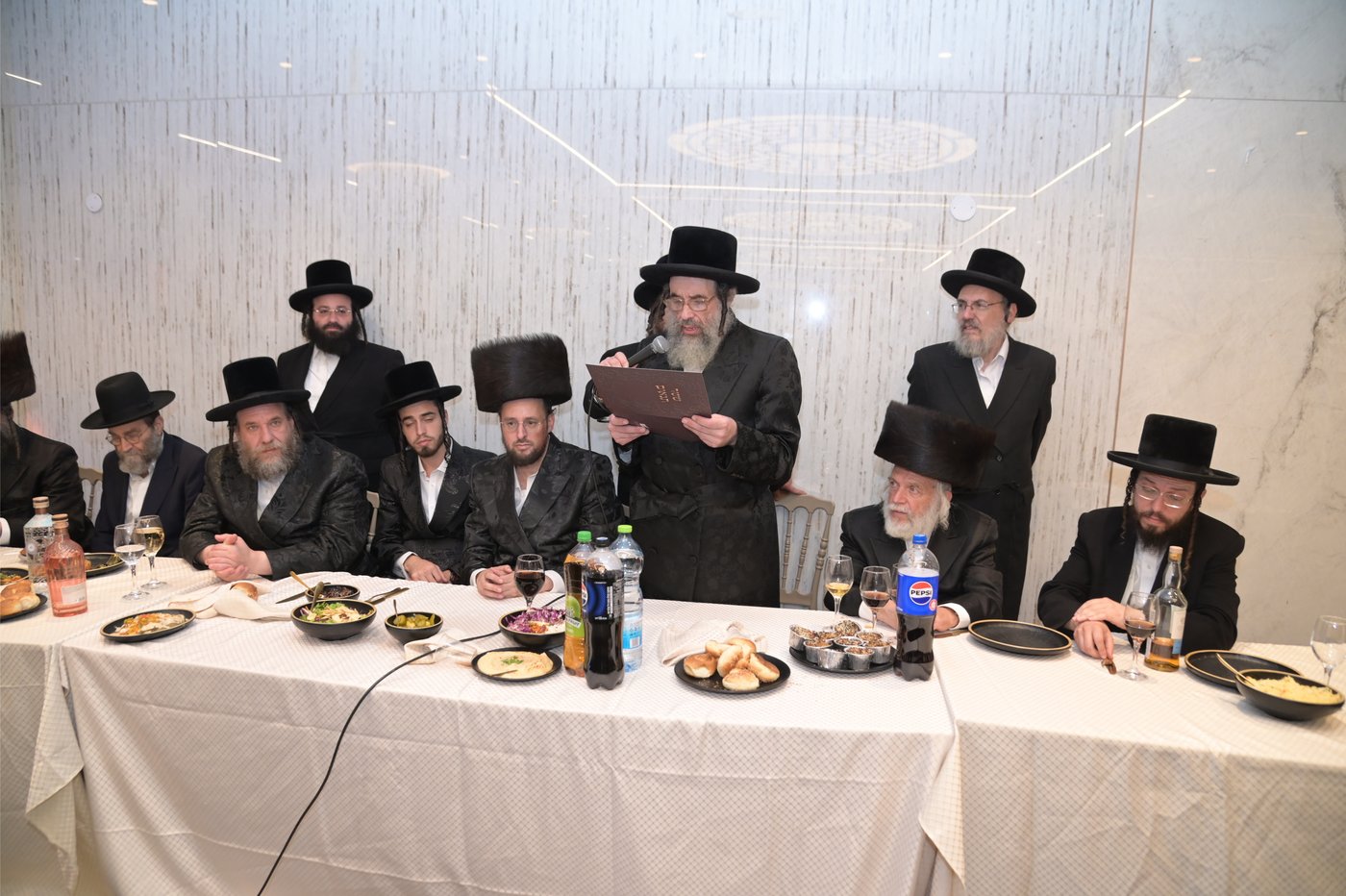 שמחת אירוסי בת איש התקשורת ישראל כהן