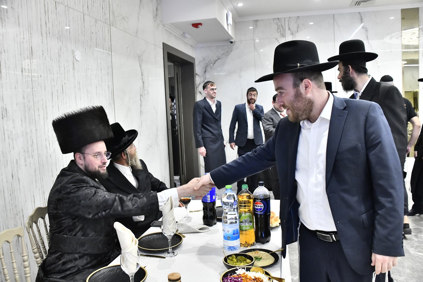 שמחת אירוסי בת איש התקשורת ישראל כהן