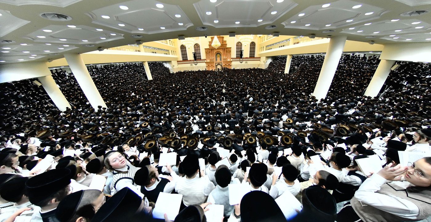 סליחות ראשונות בחצה"ק ויז'ניץ