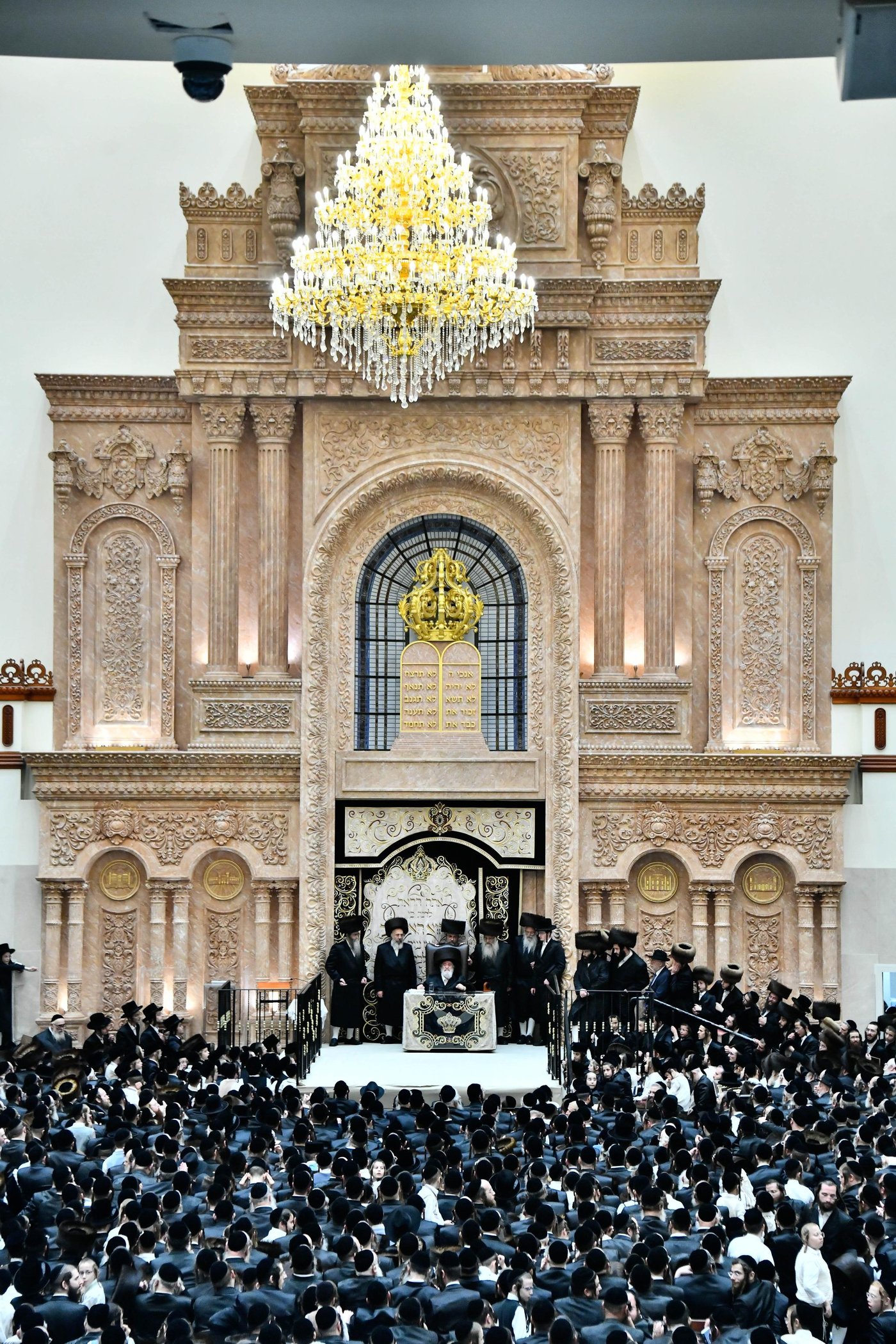 סליחות ראשונות בחצה"ק ויז'ניץ