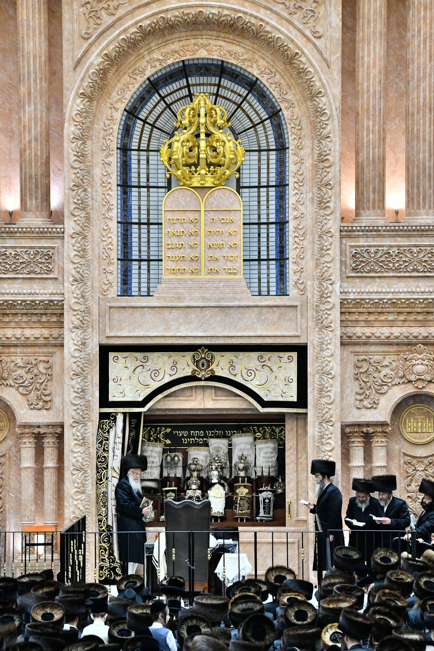 סליחות ראשונות בחצה"ק ויז'ניץ