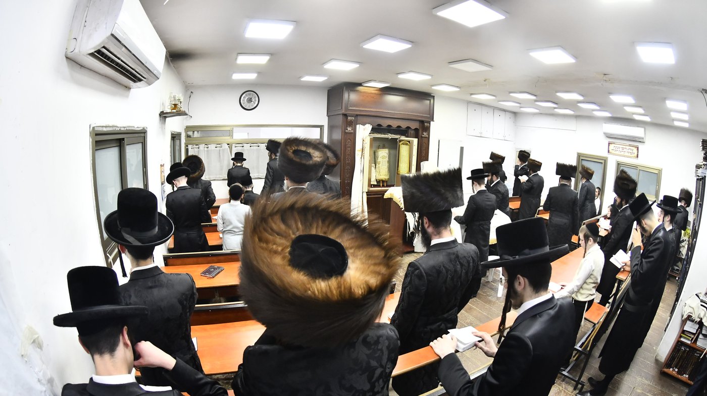 סליחות ראשונות בחצה"ק זוטשקא אמסנא