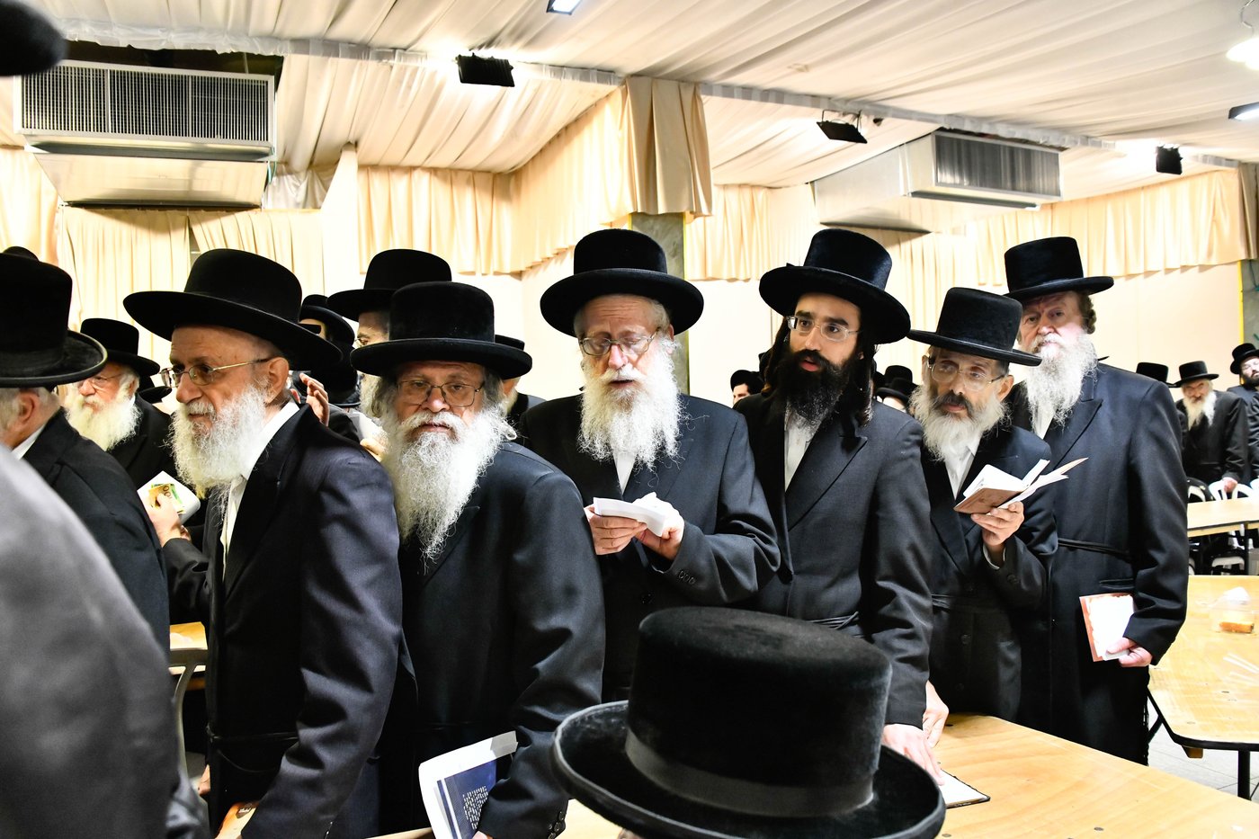 האדמו"ר מויז'ניץ בקבלת קהל לפני הימים הנוראים