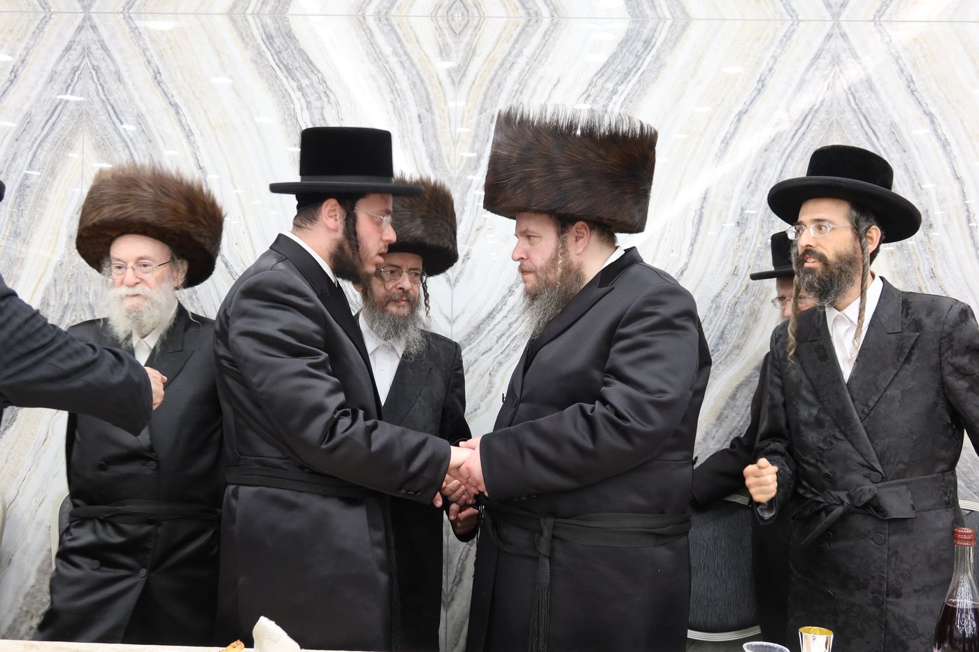 שמחת אירוסי בת הגה"צ גאב"ד זוועהיל