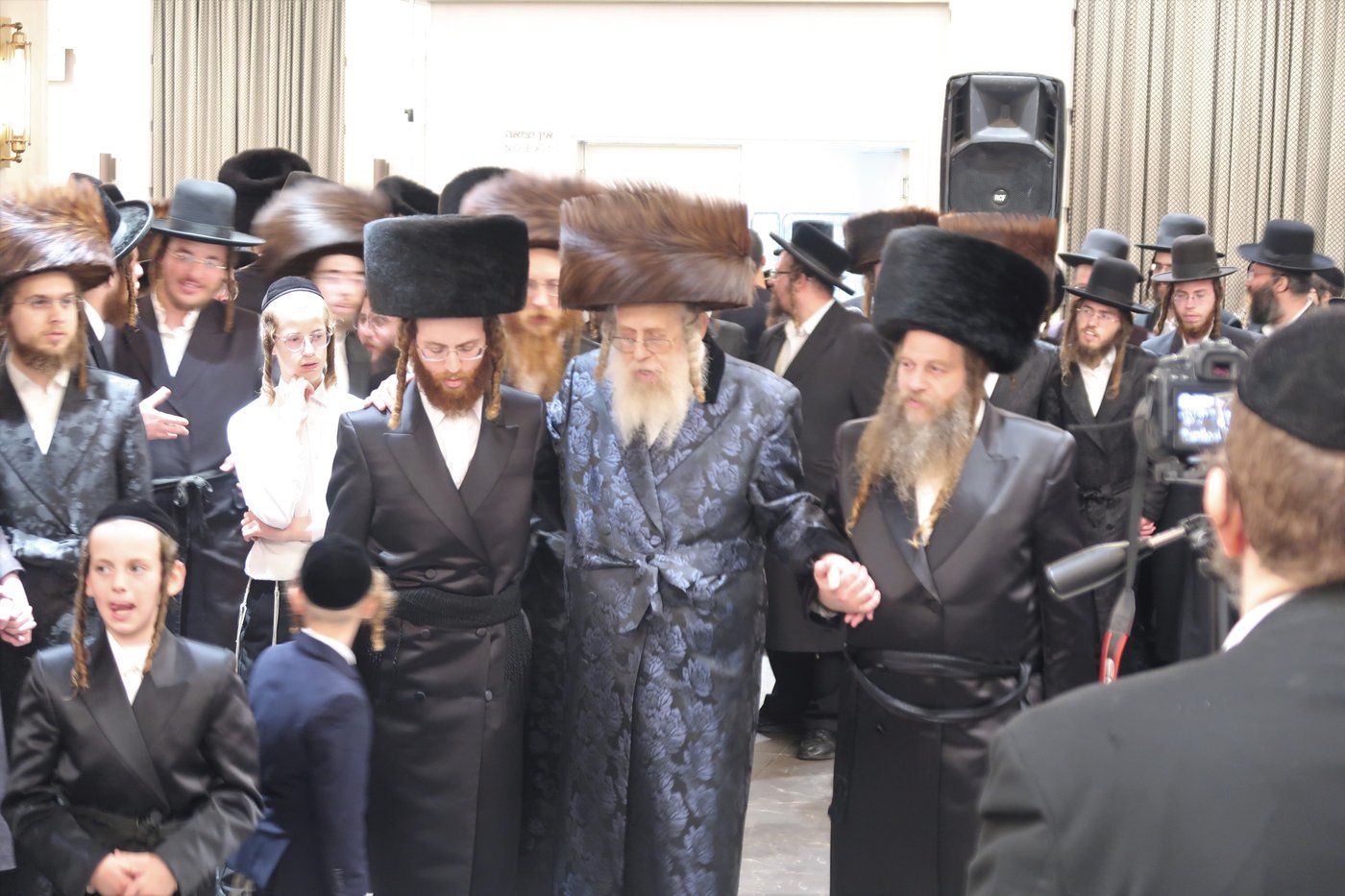 שמחת בית קוזמיר - קאמרנא ארזי הבירה - אמשינוב ארה"ב - זווהעיל 