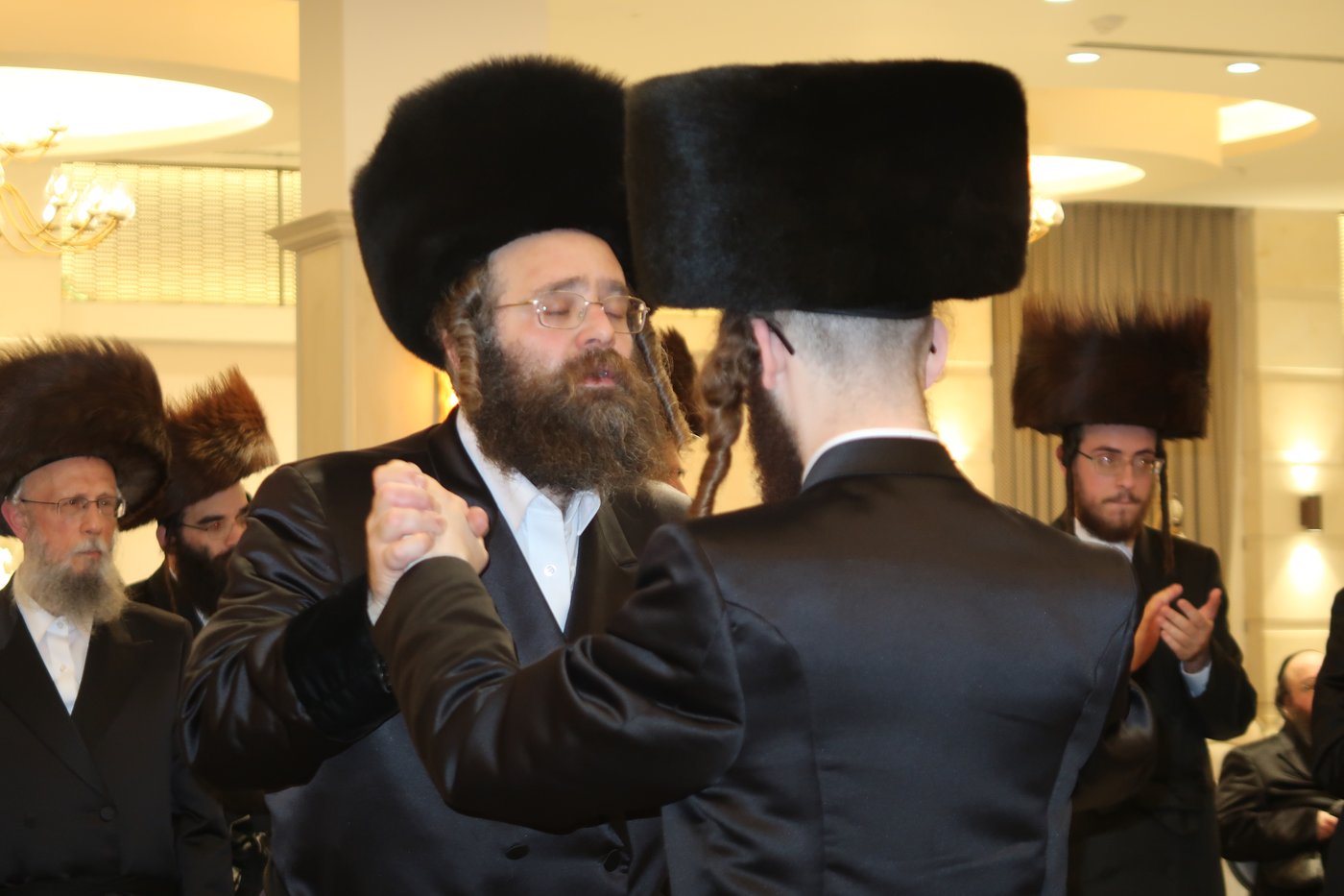 שמחת בית קוזמיר - קאמרנא ארזי הבירה - אמשינוב ארה"ב - זווהעיל 