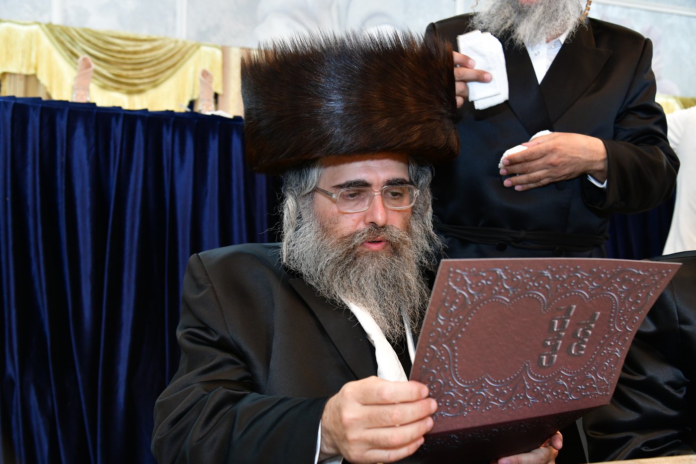 שמחת נישואי בן אב"ד מירון עם נכדת האדמו"ר מלעלוב ניקלשבורג