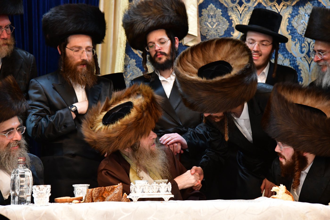 שמחת נישואי בן אב"ד מירון עם נכדת האדמו"ר מלעלוב ניקלשבורג