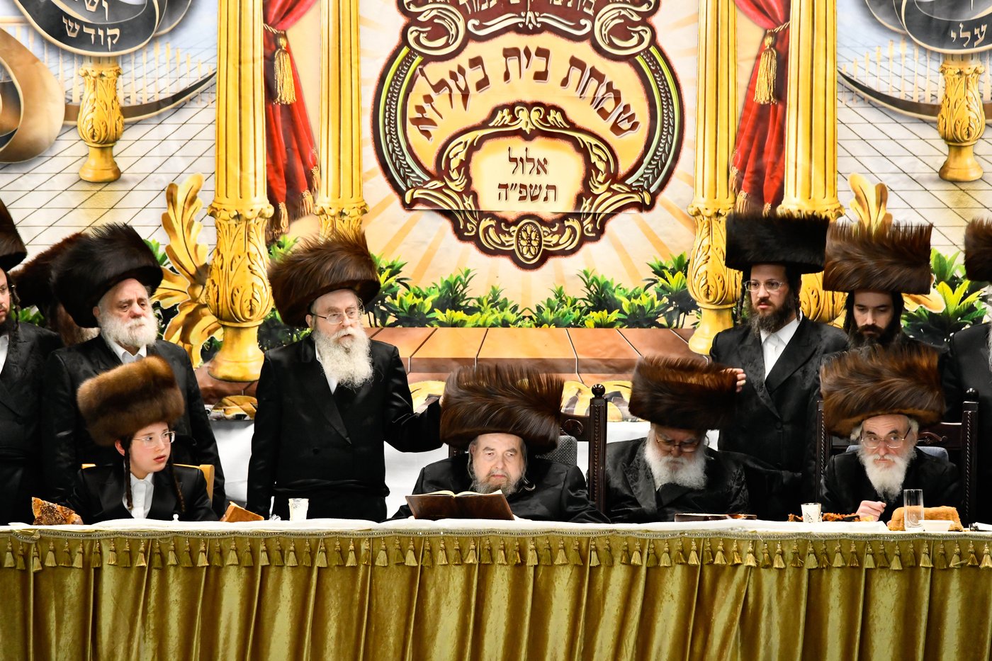 שמחת בר המצווה לנכד האדמו"ר מבעלזא
