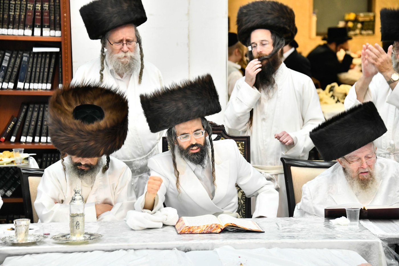 נעילת החג בחצה"ק זוועהיל