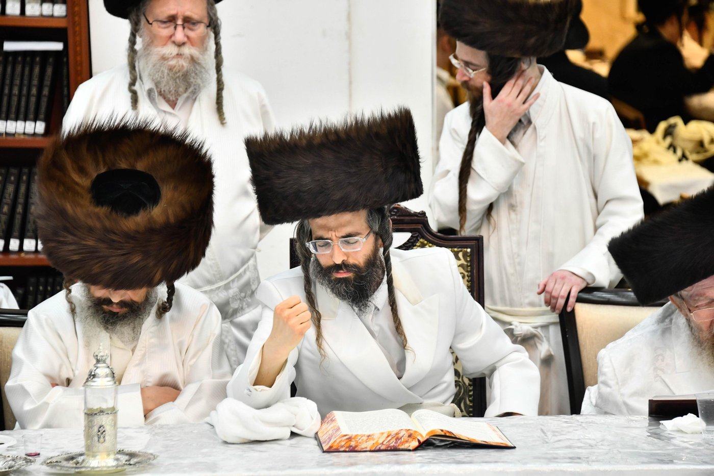 נעילת החג בחצה"ק זוועהיל