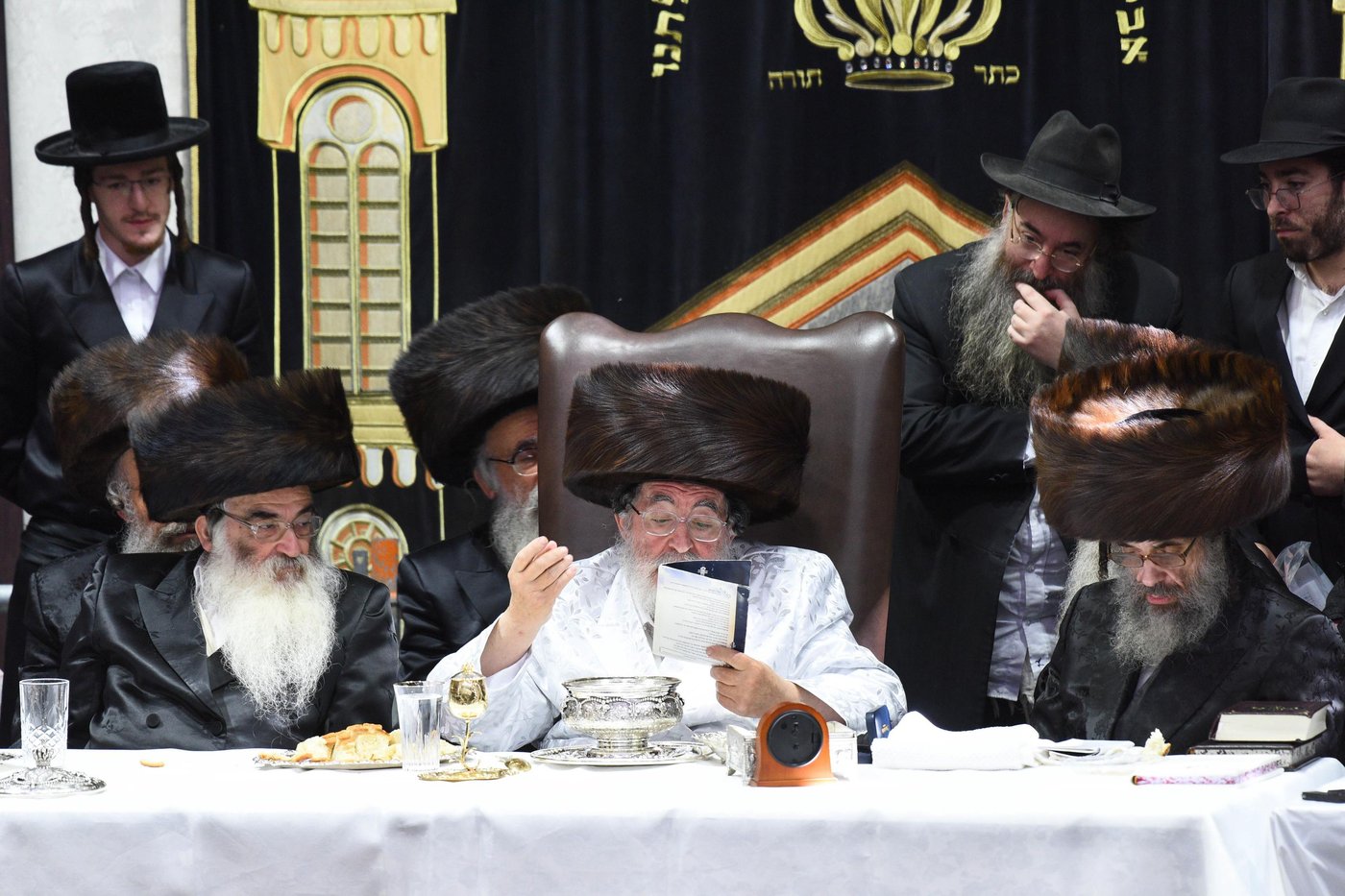 ערב יום כיפור אצל האדמו"ר מויז'ניץ
