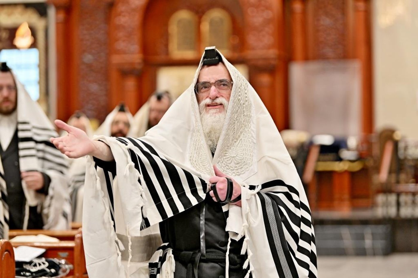 יום הקדוש בחצר הקודש ויזניץ