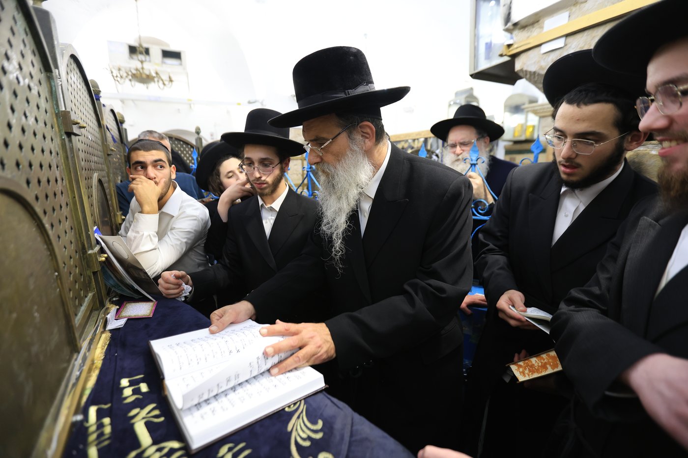 האדמו"ר מאשלג באתרא קדישא מירון
