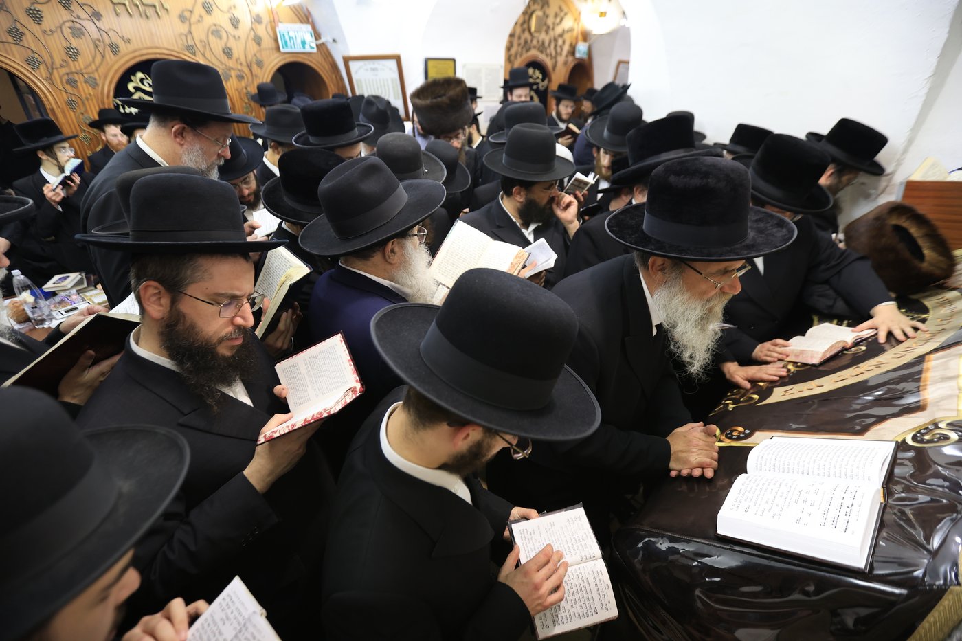 האדמו"ר מאשלג באתרא קדישא מירון