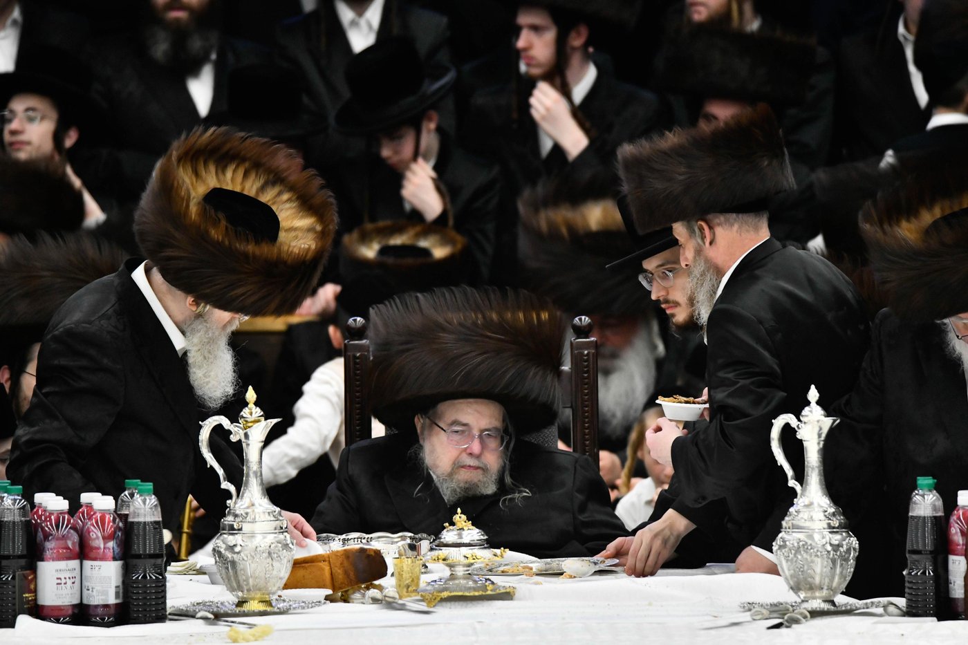 האדמו"ר מבעלזא בטיש חוה"מ סוכות