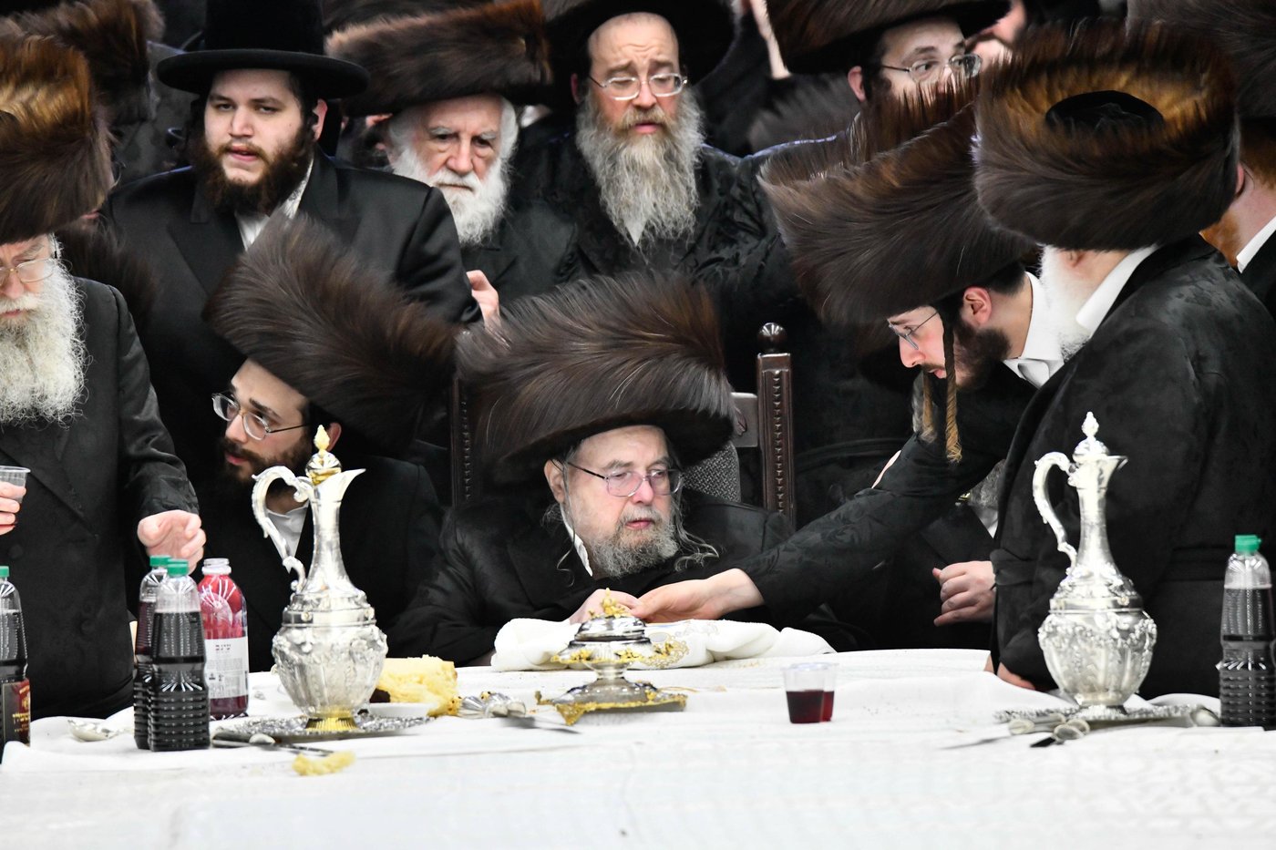 האדמו"ר מבעלזא בטיש חוה"מ סוכות