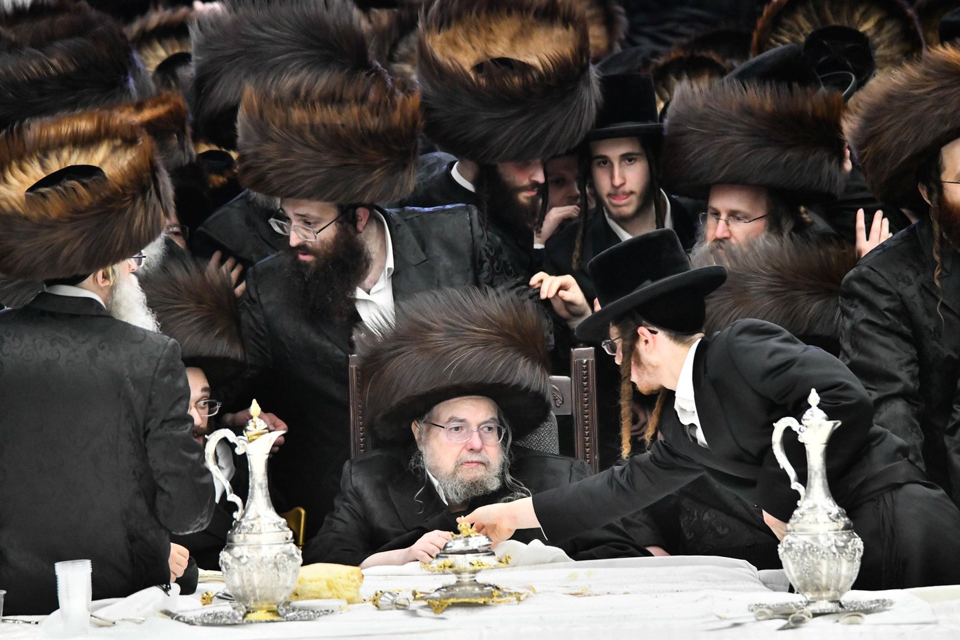 האדמו"ר מבעלזא בטיש חוה"מ סוכות