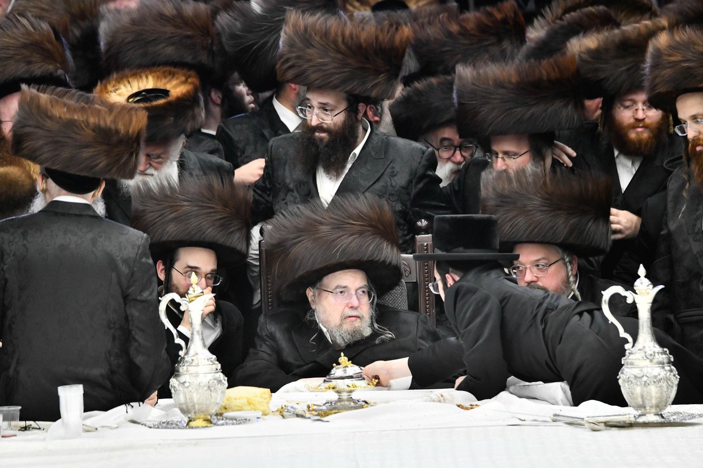 האדמו"ר מבעלזא בטיש חוה"מ סוכות