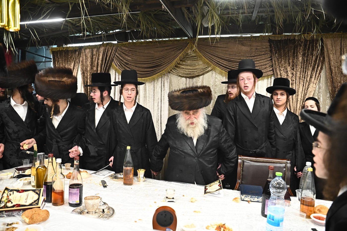 הגה"צ גאב"ד מאקאווא בטיש חוה"מ סוכות