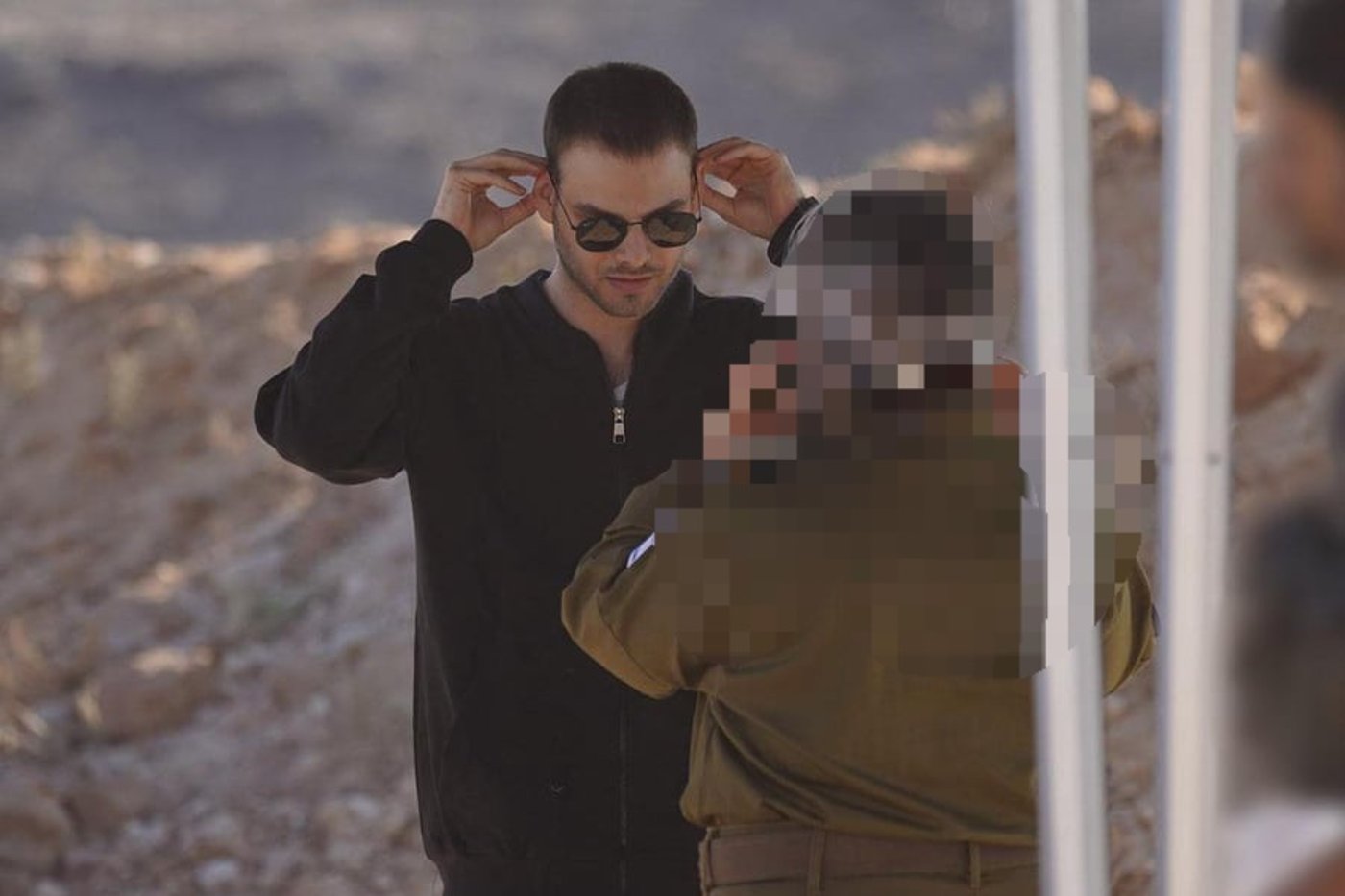 אלון אהל עם נציגי צה"ל