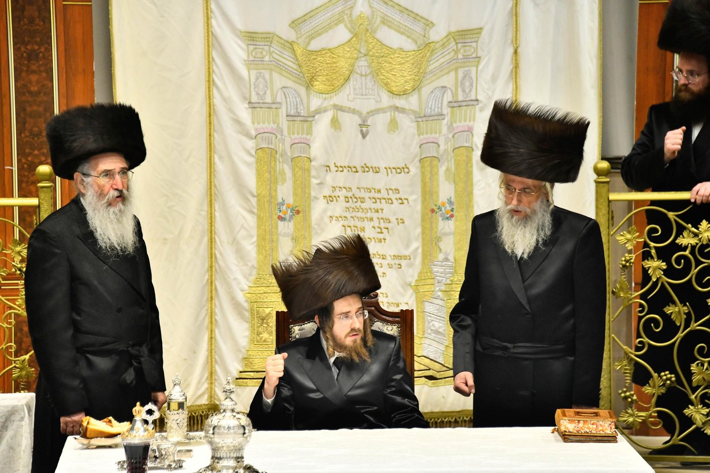 נעילת החג שמחת תורה בחצה"ק סאדיגורה