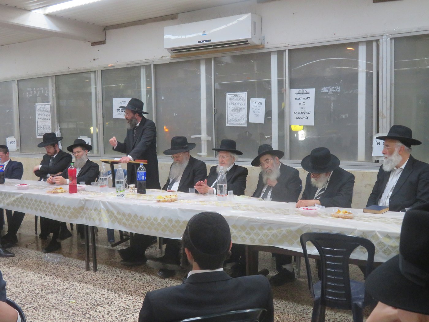 חג הסוכות אצל הגר"א לוי 