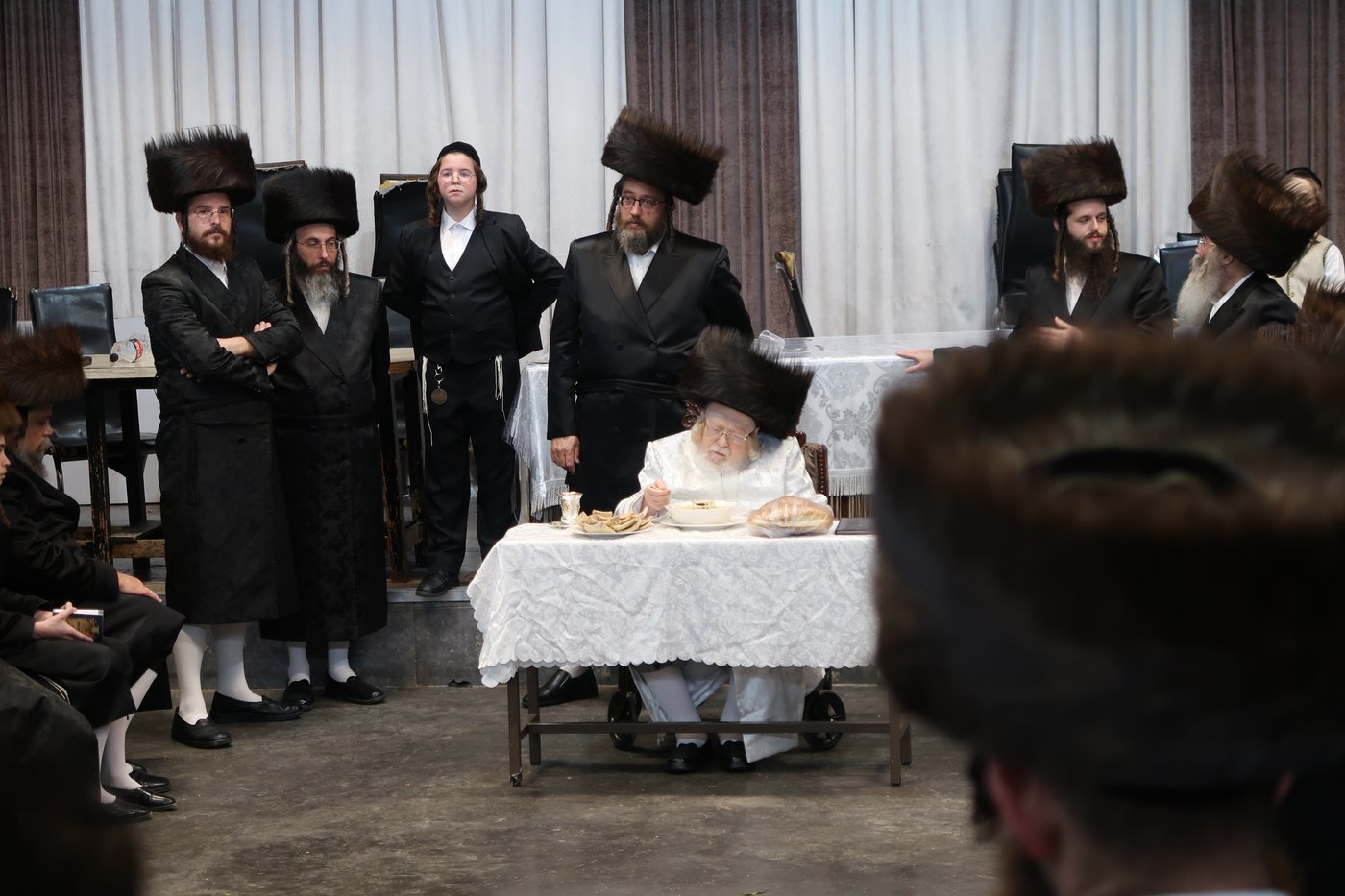 ירח האיתנים בחצה"ק קרעטשניף