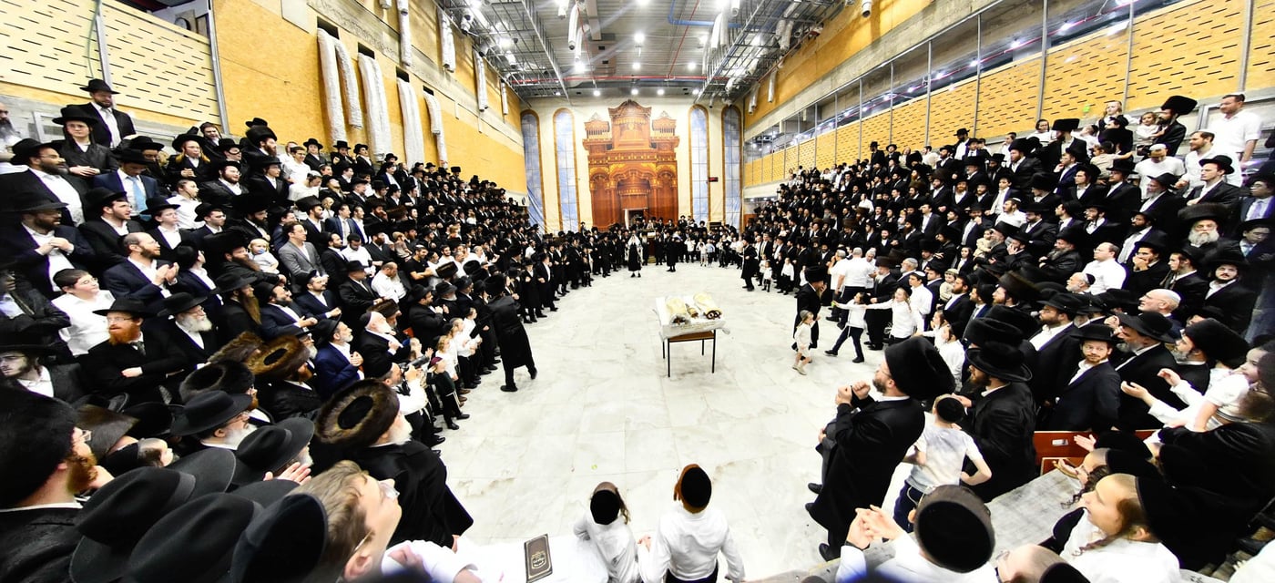 הקפות שניות בחצה"ק מודז'יץ