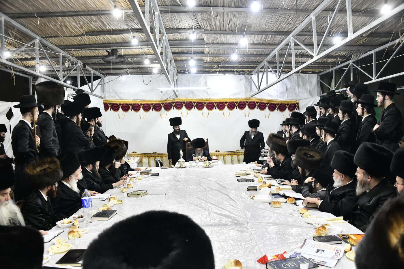 חג הסוכות בחצה"ק אלכסנדר