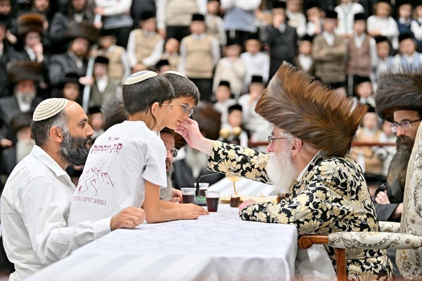 חג הסוכות בחצה"ק ויזניץ