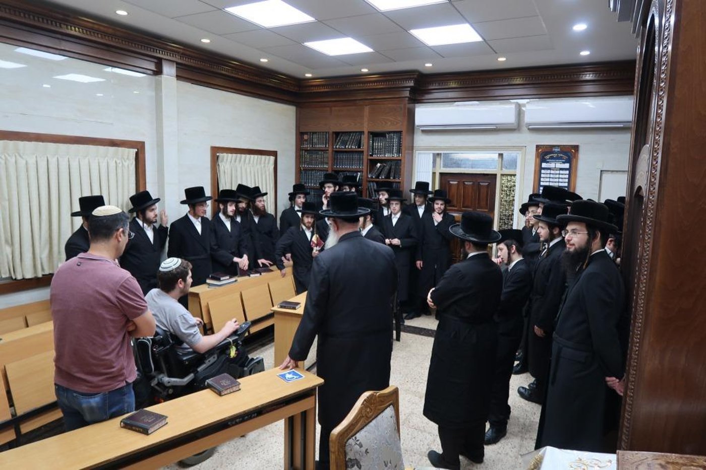 החייל אצל האדמו"ר מצאנז