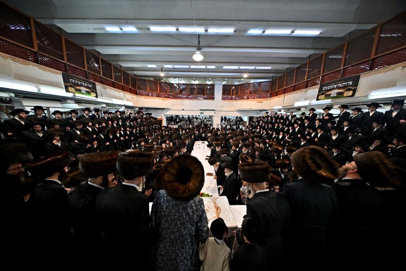 נעילת החג שמחת תורה אצל הגה"צ רבי חיים צבי מייזליש